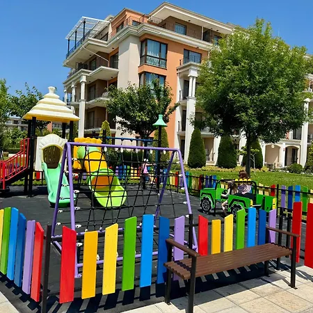 Prestige 1 Bedroom 4 People Апарт-отель 4*